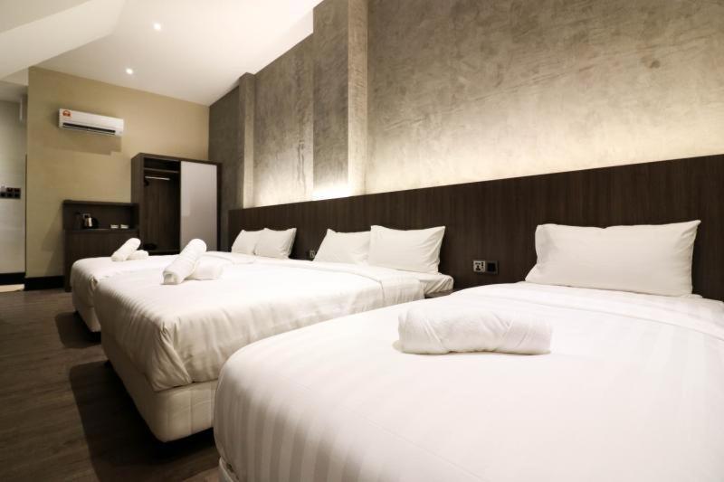 The Nines Hotel Malacca Esterno foto